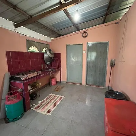Homestay Sham&Noi Kuala Kangsar Exterior photo
